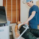 dr-neinstein-emsculpt-on-female-abs